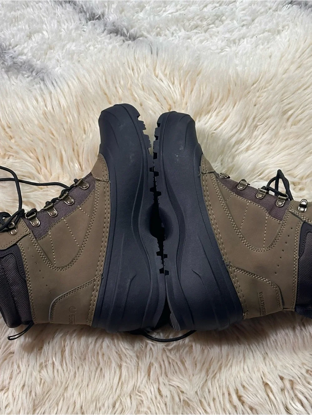 3M Thinsulate Brown and Black Men's Insulated Hiking Boots